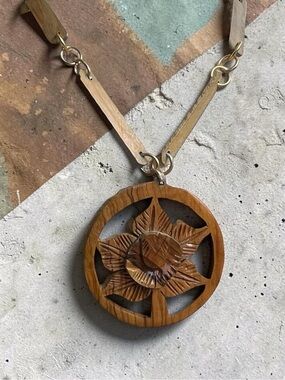 Vintage Carved Wood Floral Statement Necklace Wood Link Chain